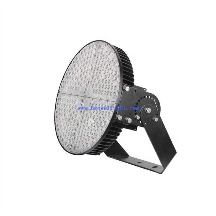 Solas Tuilte 500W Do Chúirt Badmantan