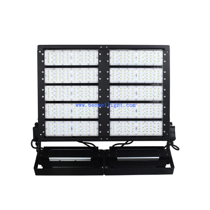 Solas Staidiam faoi stiúir 800w