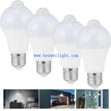 Bulb Gníomhachtaithe Trí Ghluaisne