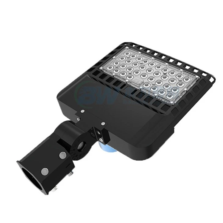 Solas Bosca Bróg 150W faoi stiúir