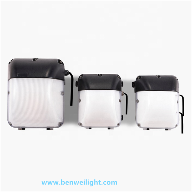 Lampa balla LED Tionsclaíoch 30W-100W IP66 Lasmuigh
