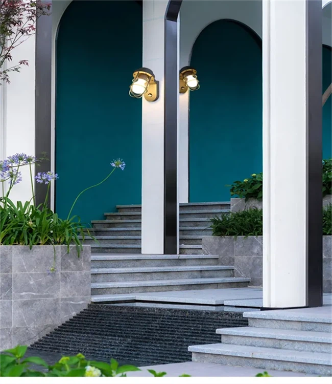 IP44 Rated Outdoor Wall Light - Motion-Activated, Aluminum Housing (E27 Bulb)