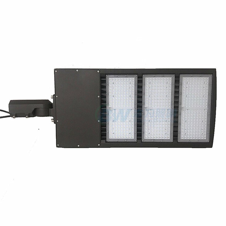 Solas Bosca Bróg faoi stiúir 200W