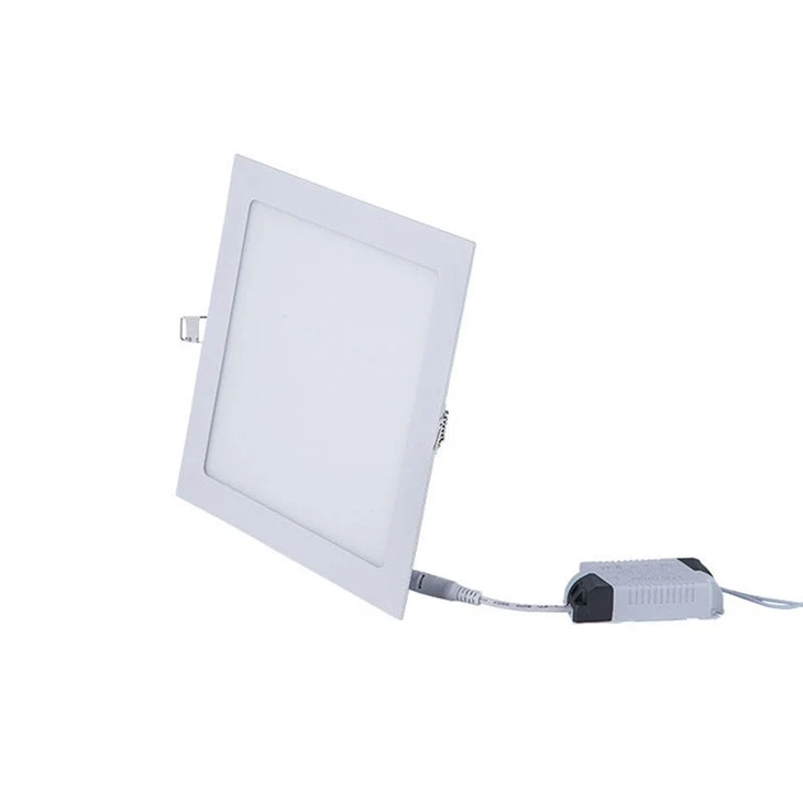 LED Downlight Cearnóg caol
