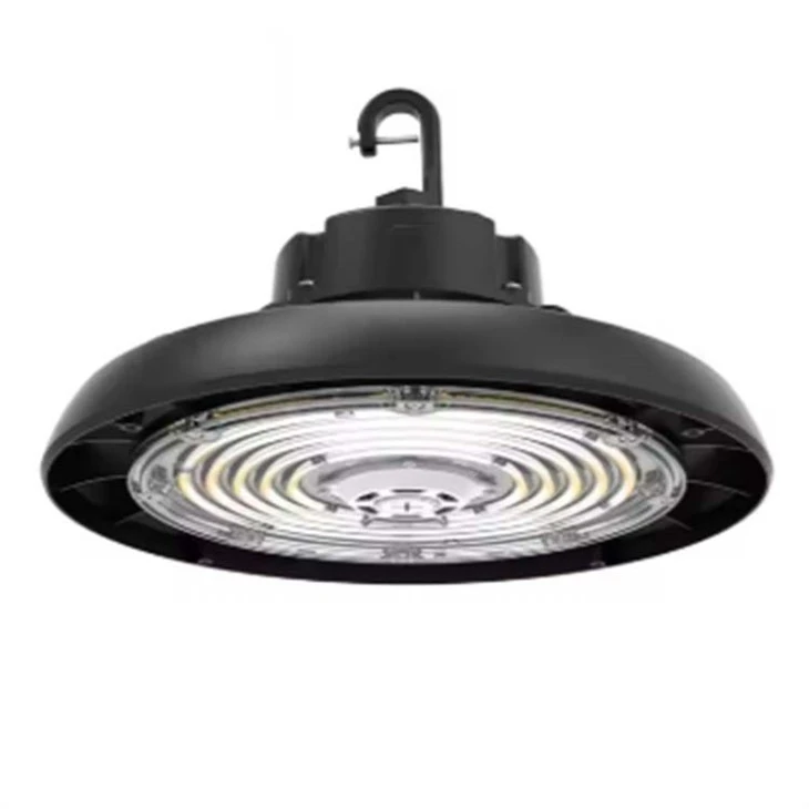 Siopa Nua-Aimseartha Deaglán faoi stiúir Soilse HighBay 100W