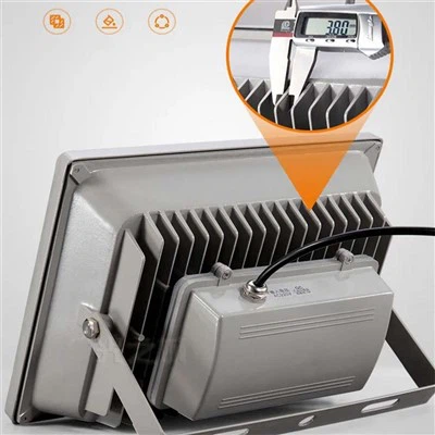 Solas Tuilte faoi stiúir 20W 50W 100W 150W Solas Lae / Warmwhite 175-250V IP65 Lampa Gairdín Uiscedhíonach Lasmuigh